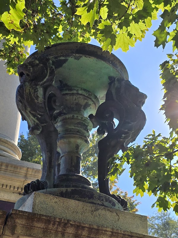 Alton National Cemetery grounds