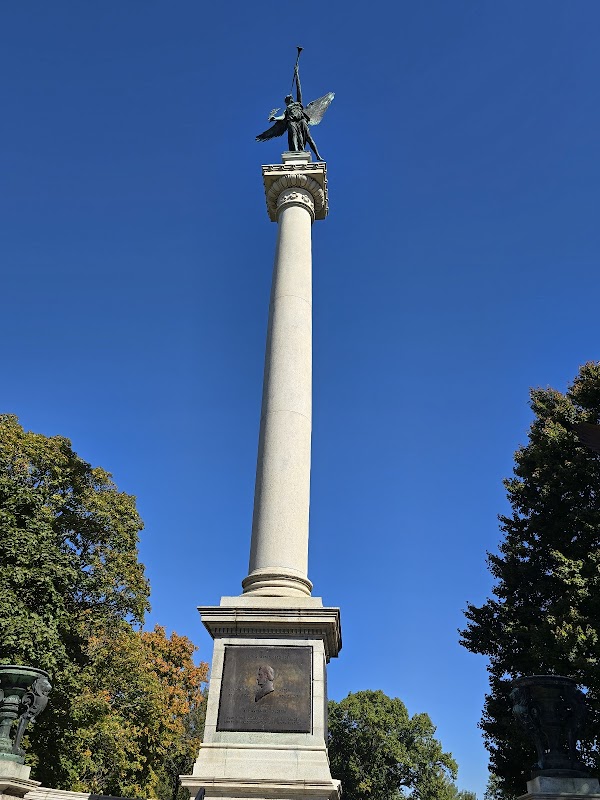 Alton National Cemetery grounds