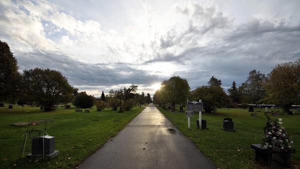 Anchorage Memorial Park Cemetery grounds