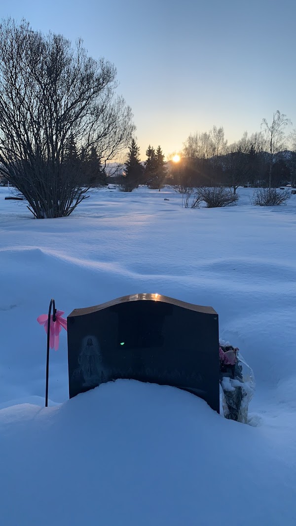 Anchorage Memorial Park Cemetery grounds