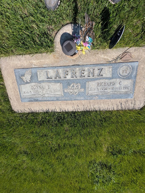 Andrew Cemetery grounds