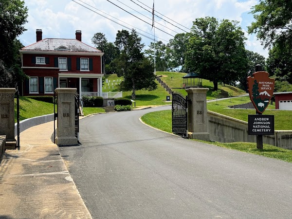 Andrew Johnson National Cemetery grounds