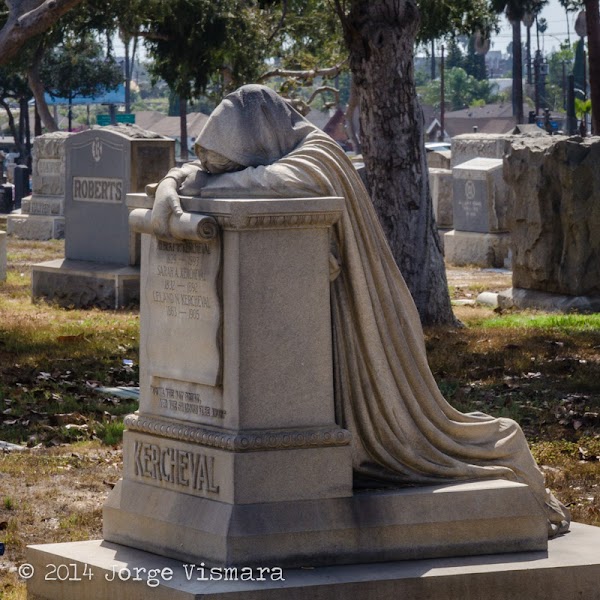 Angelus Rosedale Cemetery grounds