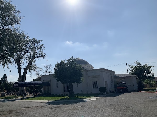 Angelus Rosedale Cemetery grounds