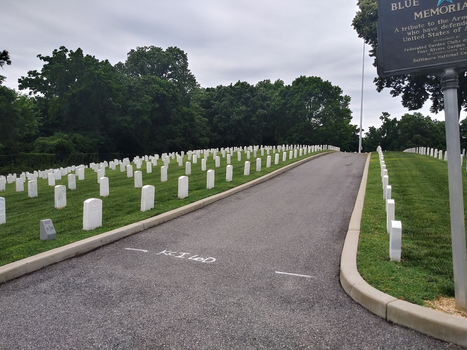 Annapolis National Cemetery cemetery grounds and headstones