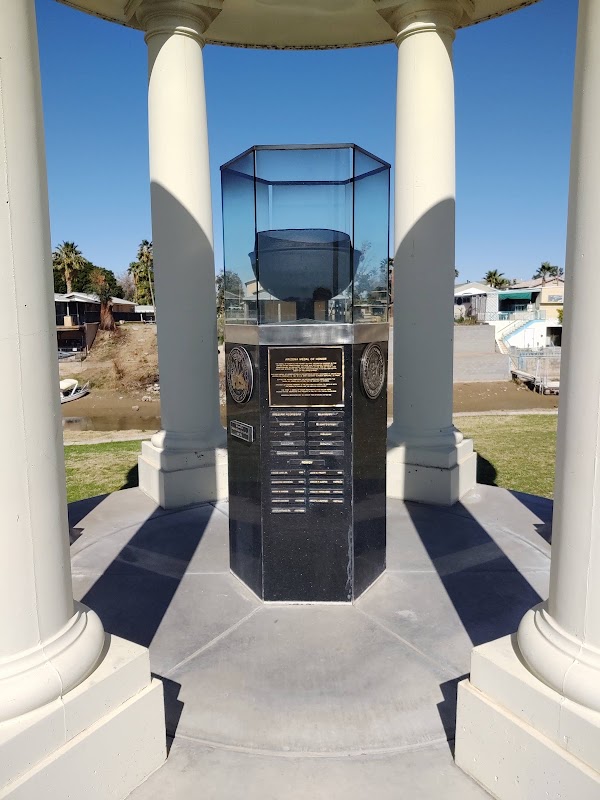 Arizona Veterans Memorial (Eternal Flame) grounds