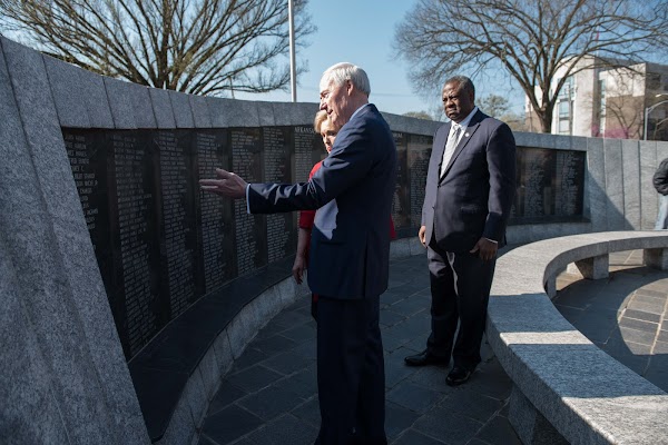 Arkansas Vietnam Veterans Memorial grounds