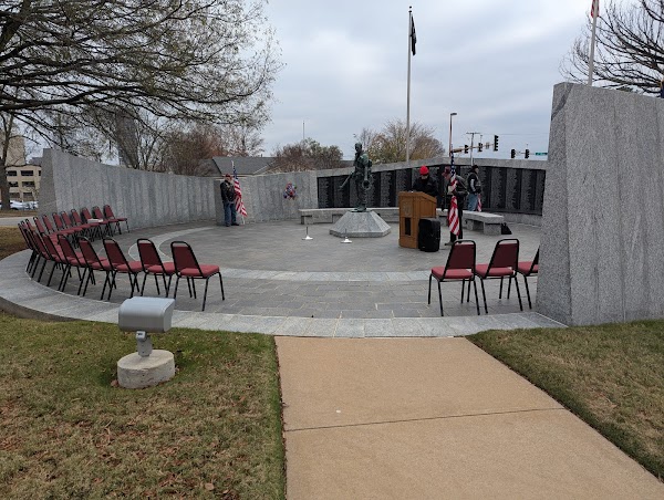 Arkansas Vietnam Veterans Memorial grounds