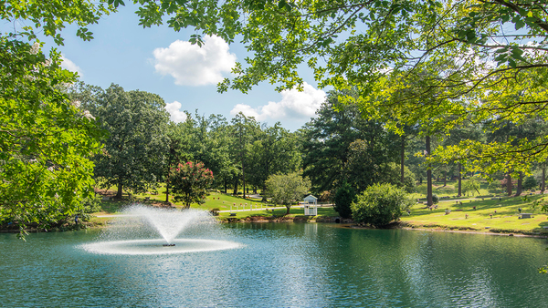 Arlington Memorial Park grounds