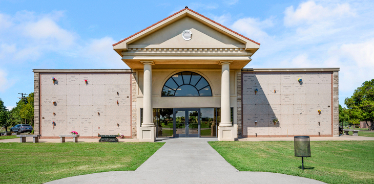 Arlington Memory Gardens headstone and grounds