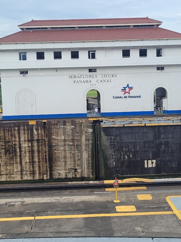 Arlington Park Cemetery grounds