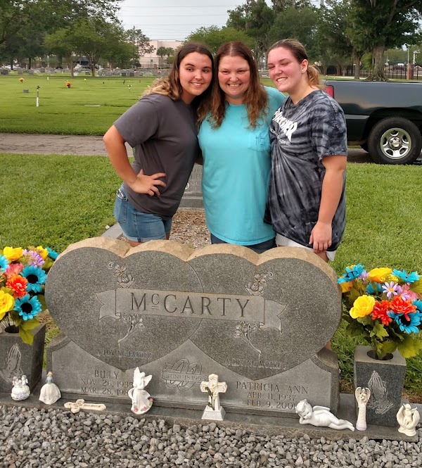 Auburndale Memorial Park grounds