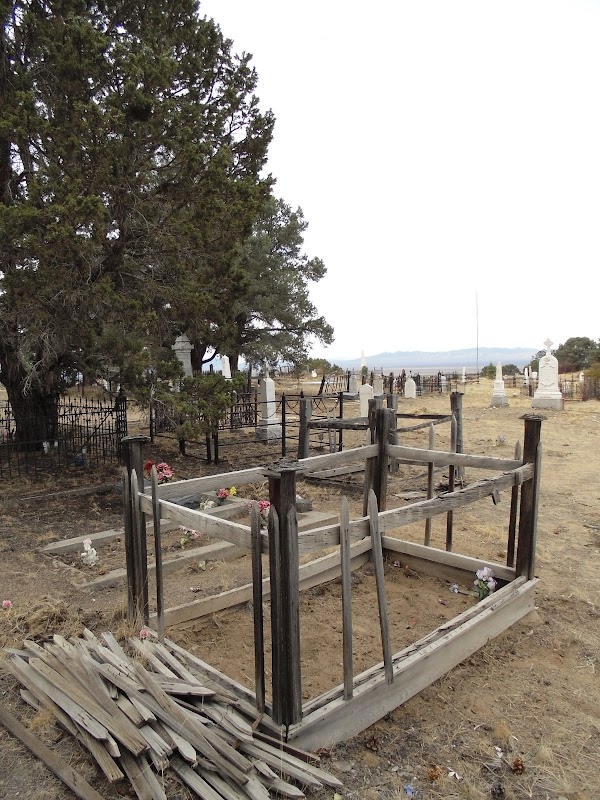 Austin Graveyard grounds