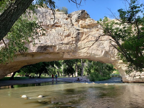 Ayres Natural Bridge Park grounds