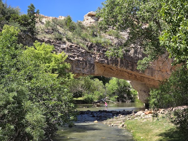 Ayres Natural Bridge Park grounds
