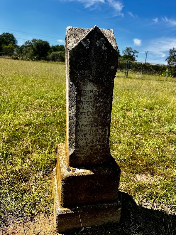 Baby Head Cemetery grounds