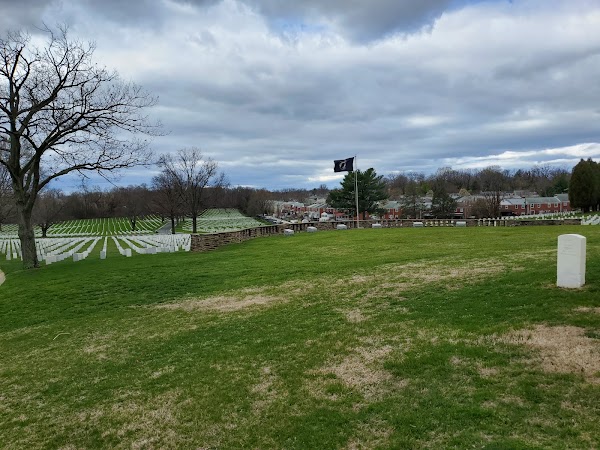 Baltimore National Cemetery grounds