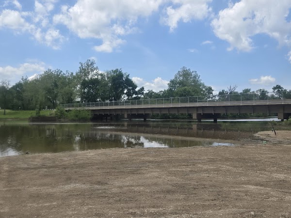 Bates Memorial Park grounds