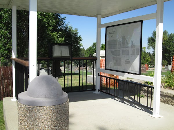 Bear Butte Cemetery grounds