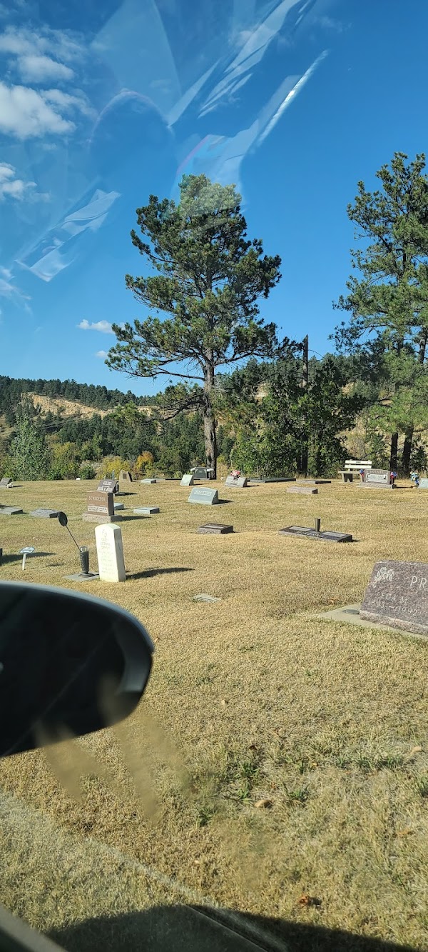 Bear Butte Cemetery grounds