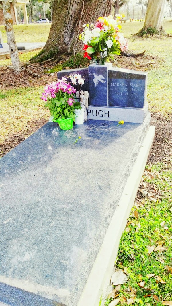 Beau Pre Cemetery grounds