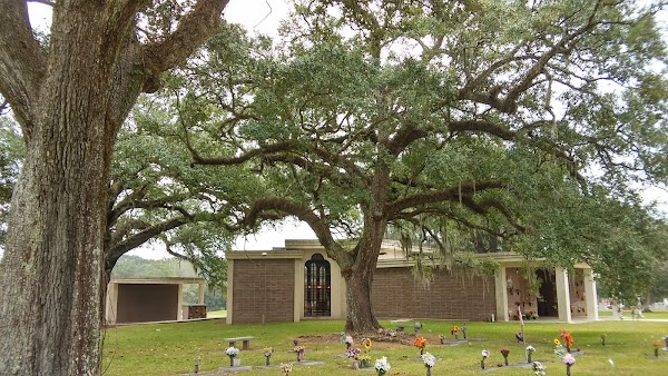 Beau Pre Cemetery grounds