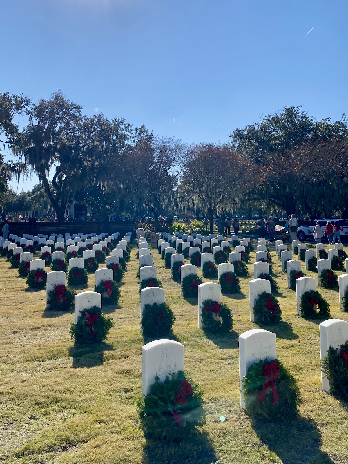 Beaufort National Cemetery cemetery grounds and headstones