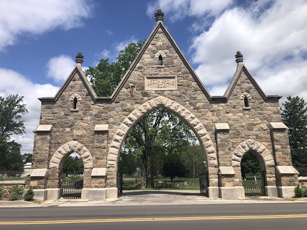 Beech Grove Cemetery grounds