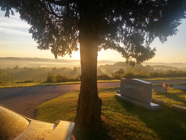Beechwoods Cemetery grounds