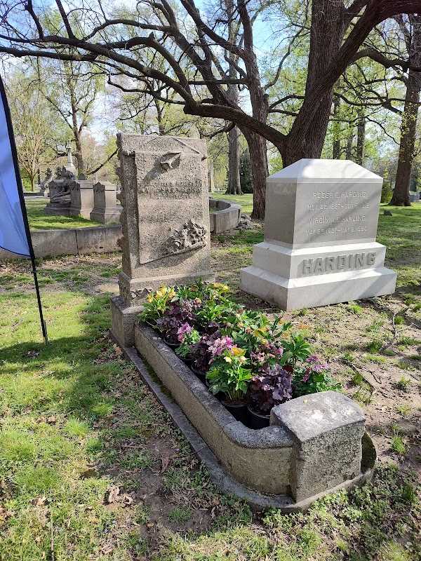 Bellefontaine Cemetery and Arboretum grounds