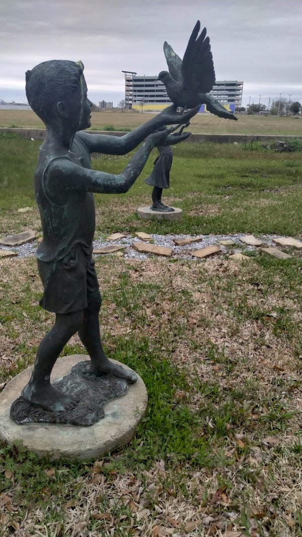 Bilbo Cemetery grounds