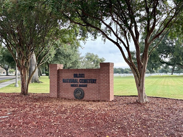 Biloxi National Cemetery grounds