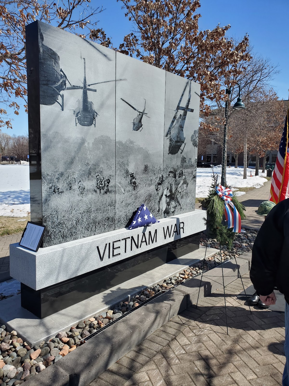 Blaine Veterans Memorial cemetery grounds and headstones