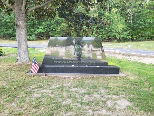 Blossom Hill Cemetery grounds