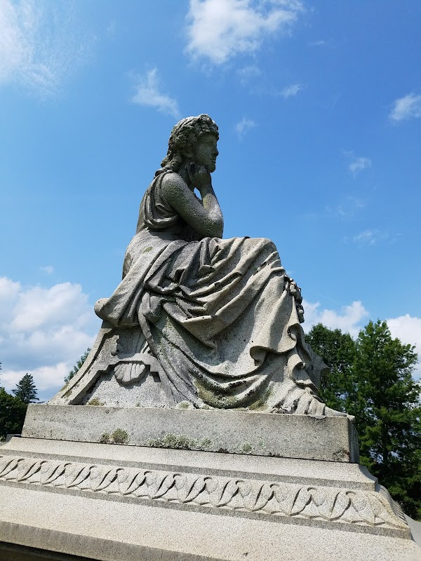 Blossom Hill Cemetery grounds