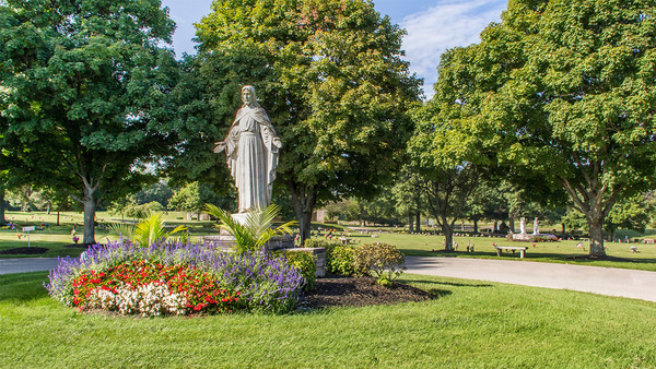 Blue Grass Memorial Gardens grounds