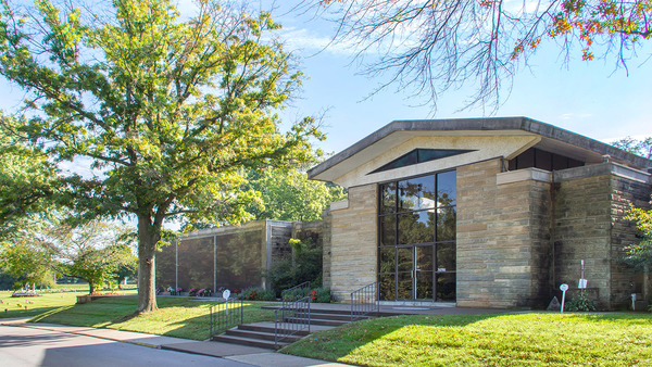 Blue Grass Memorial Gardens grounds