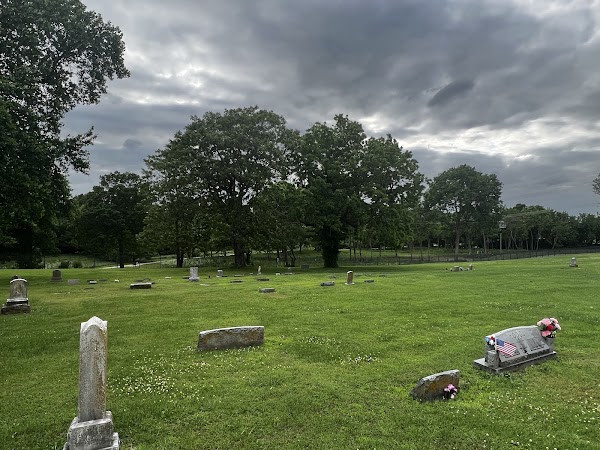 Bluff Cemetery grounds