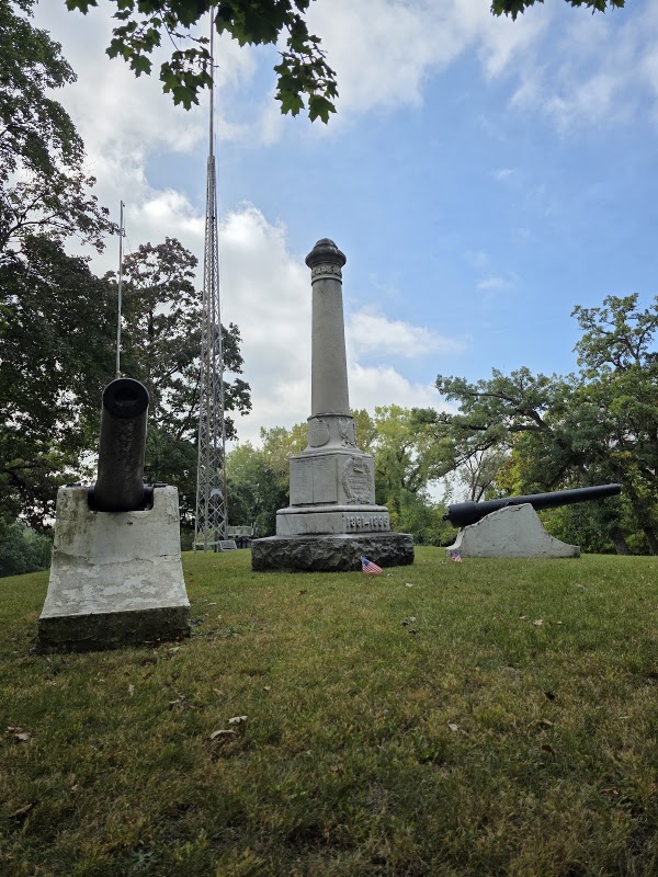 Bluff City Cemetery grounds