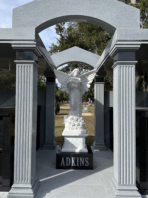 Bosque Bello Cemetery grounds