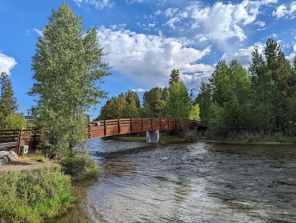 Boyd Skinner Park grounds
