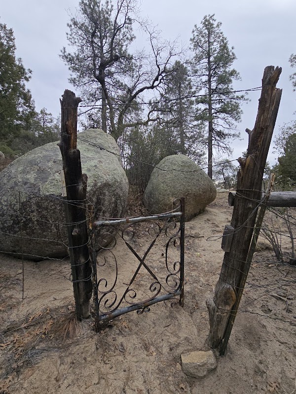 Bradshaw City Cemetery grounds