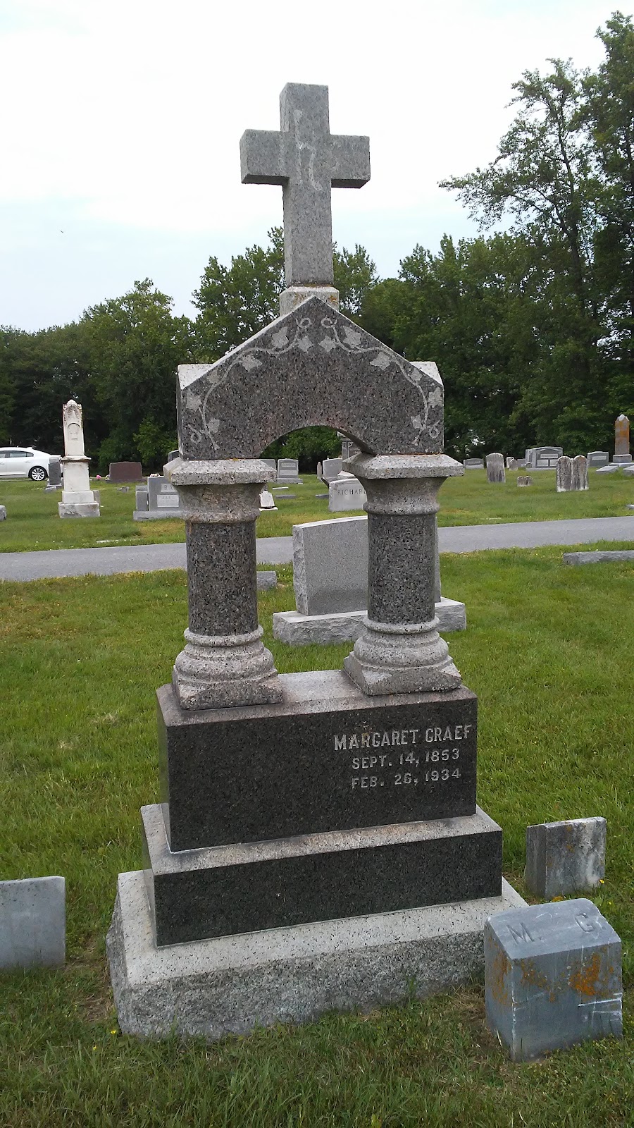 Bridgeville Cemetery headstone and grounds