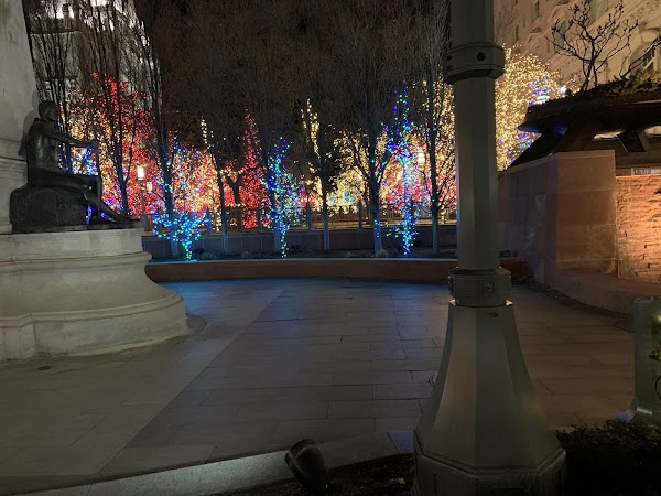 Brigham Young Monument grounds