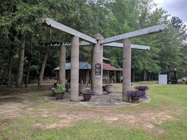 Broadhead Memorial Park grounds