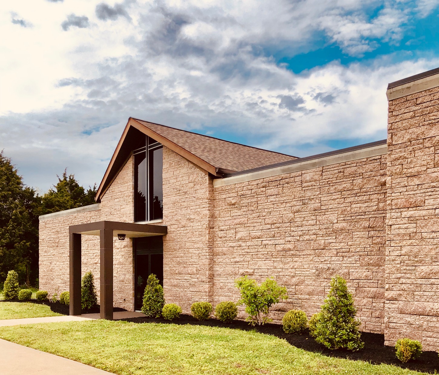 Brook Hill Memorial Gardens cemetery grounds and headstones