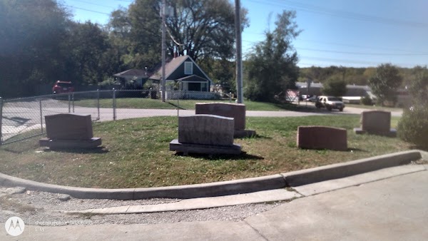 Brooking Cemetery grounds