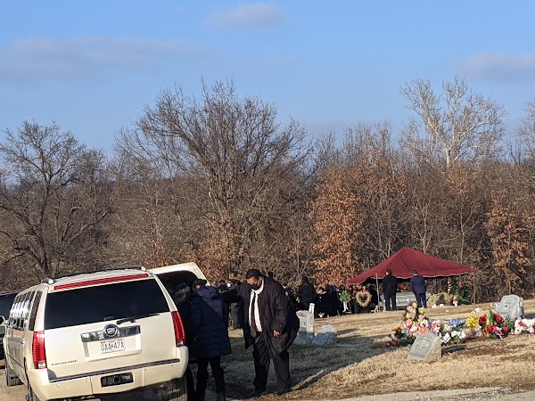 Brooking Cemetery grounds