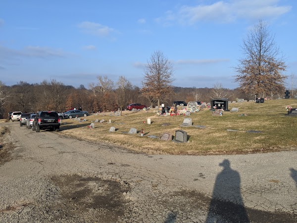 Brooking Cemetery grounds