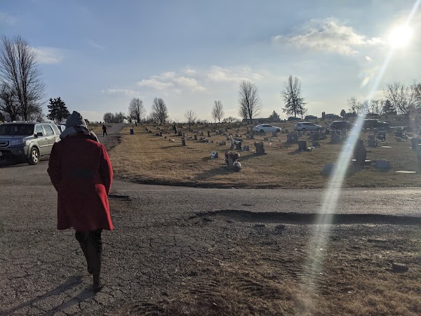 Brooking Cemetery grounds